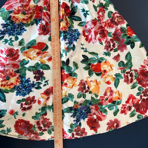 Floral Print A-Line Full Skirt Full Lining - Picture 12 of 12